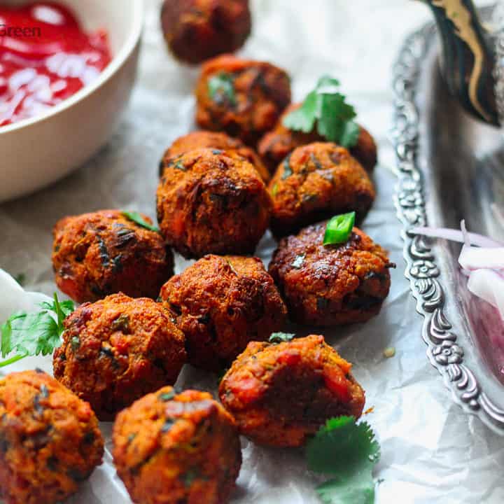 Air-fried Spicy Salmon Balls by itzraininggreen - FoodSocial