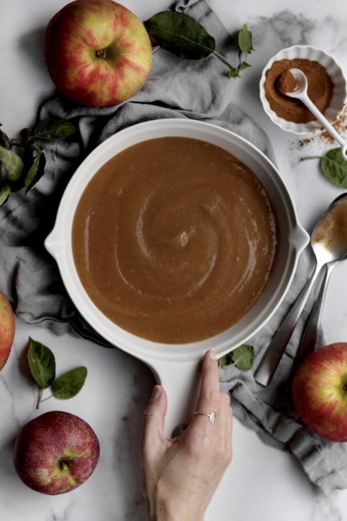 Slow Cooker Apple Sauce by Lee McGuire - FoodSocial