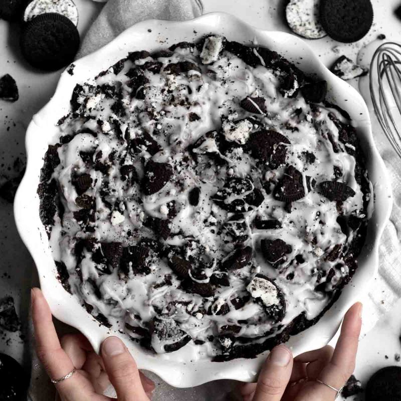 Cookies and Cream Cinnamon Rolls by Lee McGuire - FoodSocial