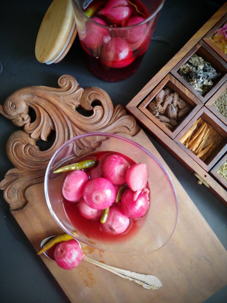 Indian Style Pickled Onion (Sirke Wale Pyaaz) by Masala Paleo - FoodSocial