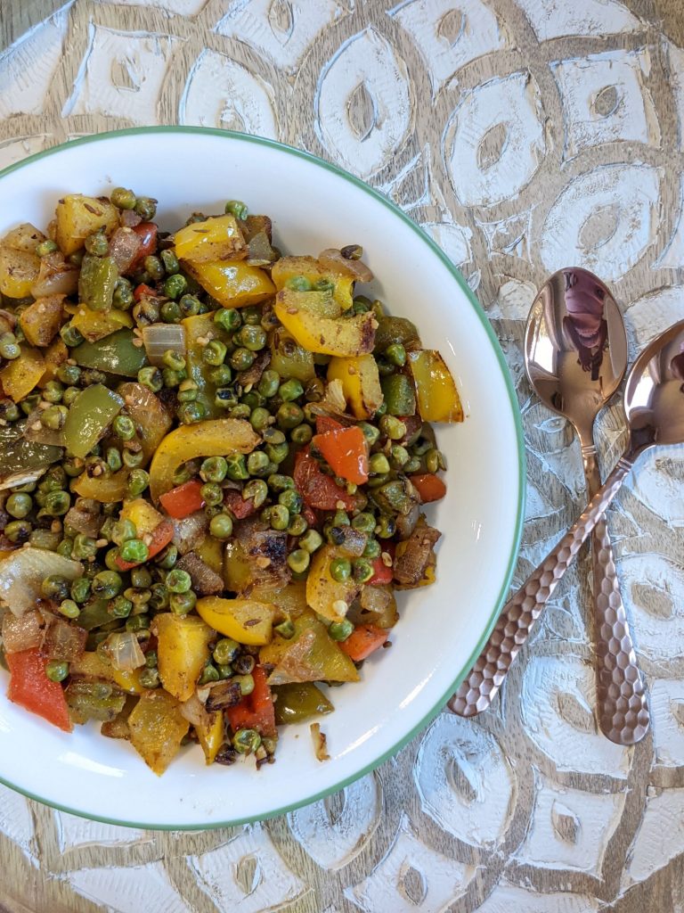 Peas and Peppers Stir Fry (Whole30) by Masala Paleo - FoodSocial