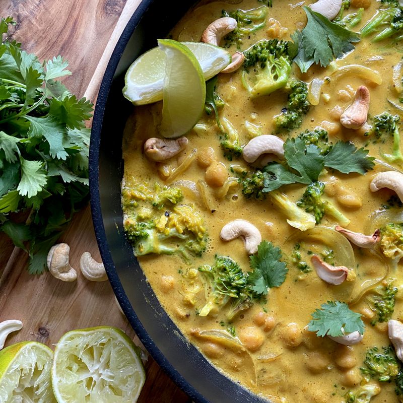 Simple Chickpea Cashew Curry by Reed Dunn - FoodSocial