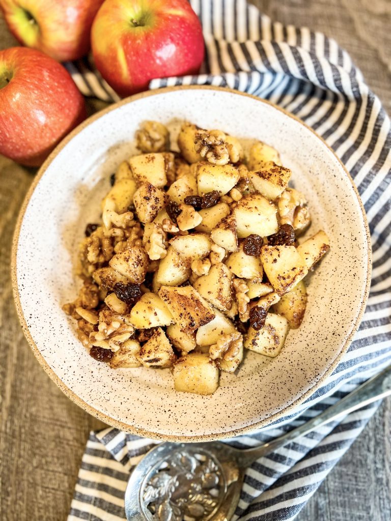 Crispy Cinnamon Apples by Penny's Primal - FoodSocial