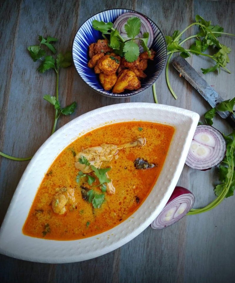 Coconut Chicken Curry / Chicken Kozhambu (Whole30) by Masala Paleo - FoodSocial
