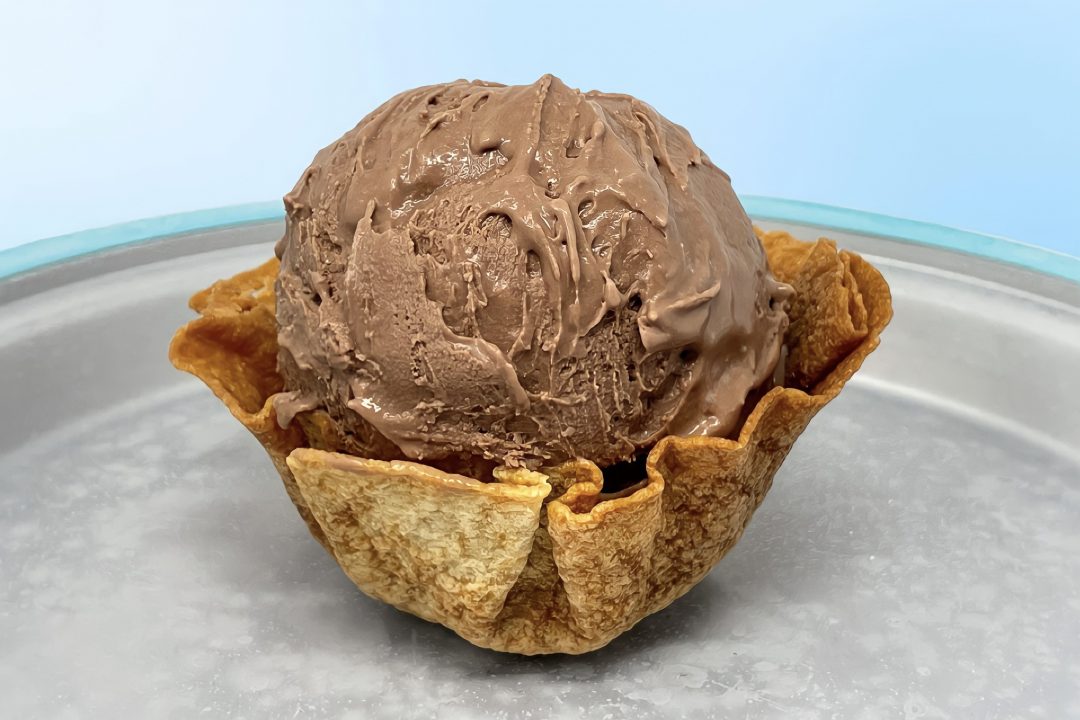 https://foodsocial.io/wp-content/uploads/2022/09/keto-chocolate-ice-cream-1080x720.jpeg