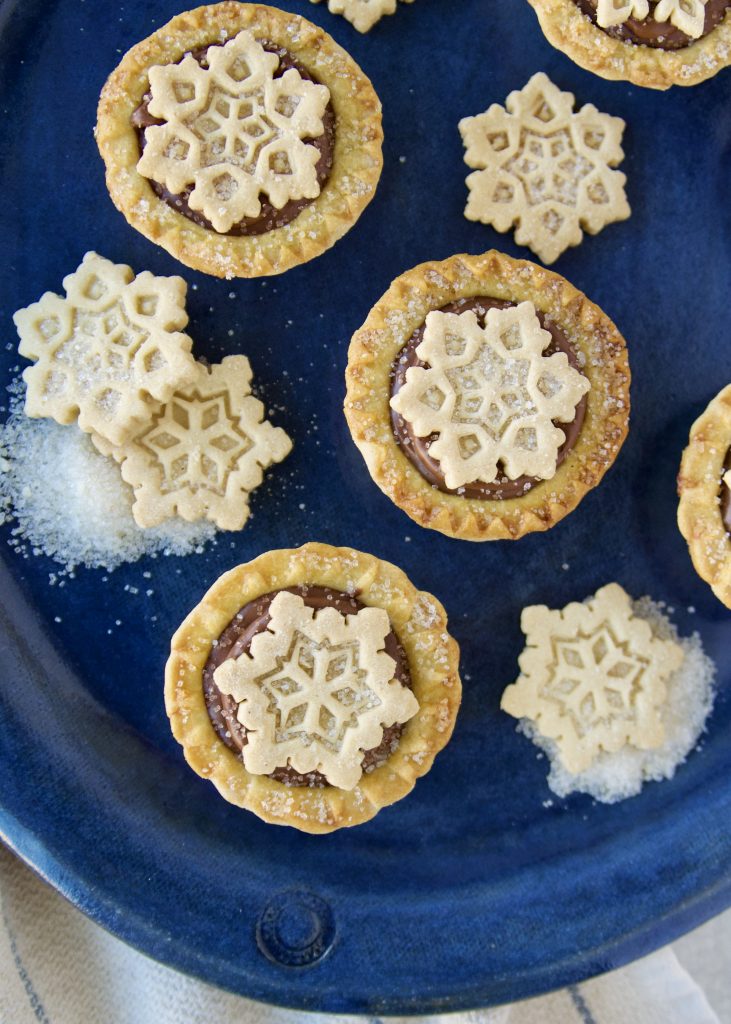 Mini Mint-Mallow Tarts by Back Porch Paleo - FoodSocial