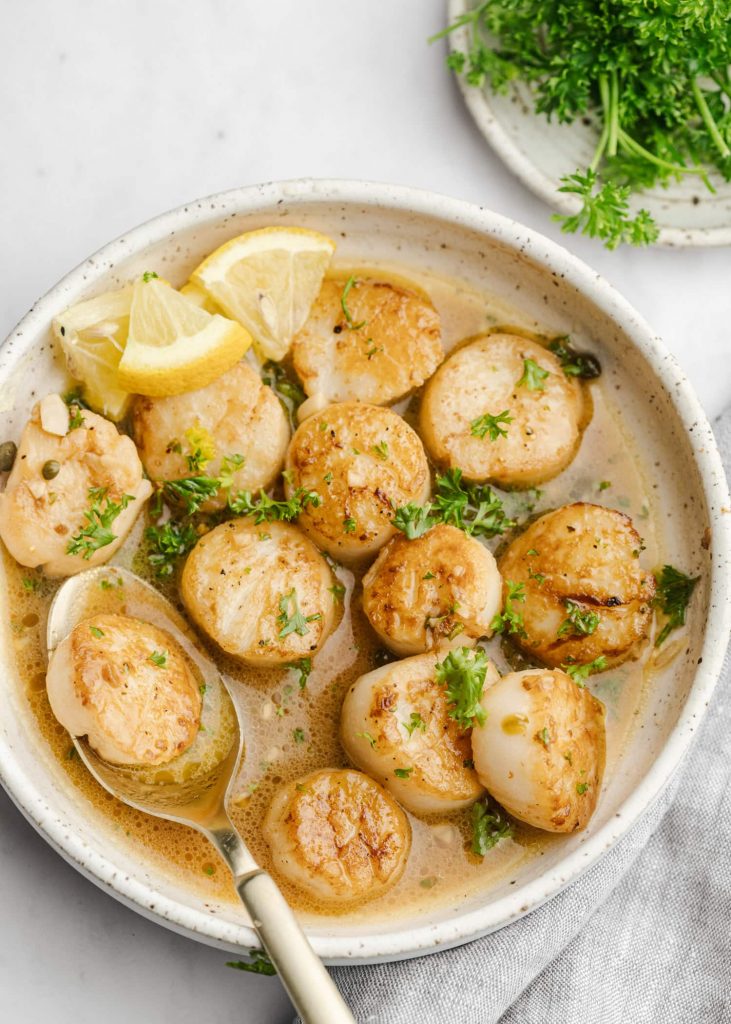15-Minute Pan-Seared Scallops by Amy Rains - FoodSocial