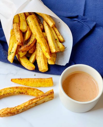 Seasoned Plantain Fries with Easy Fry Sauce