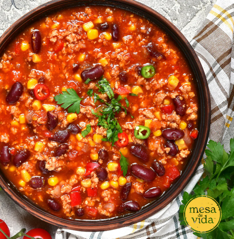 Quick Healthy Stovetop Chili by Mesa de Vida - FoodSocial