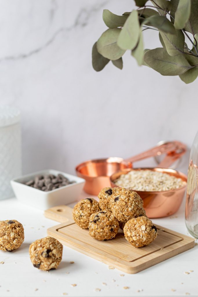 Peanut Butter & Chocolate Chip Energy Balls (EASY!) by The Taste of Montreal - FoodSocial