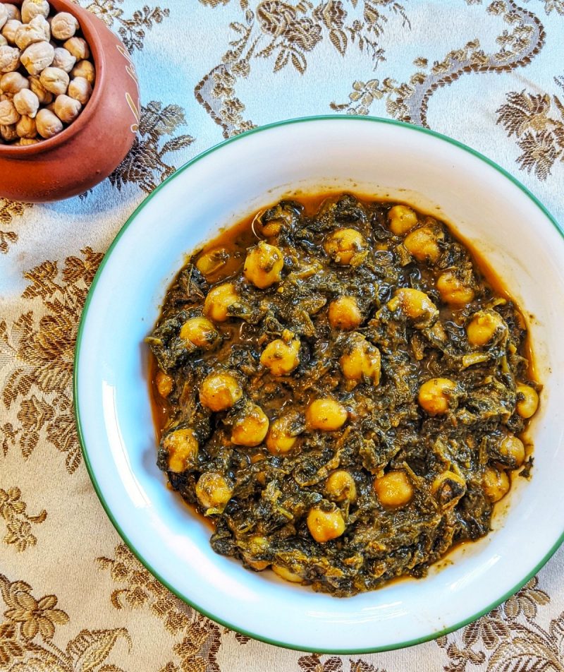 Chickpeas with Spinach/ Chana Saag by Masala Paleo - FoodSocial