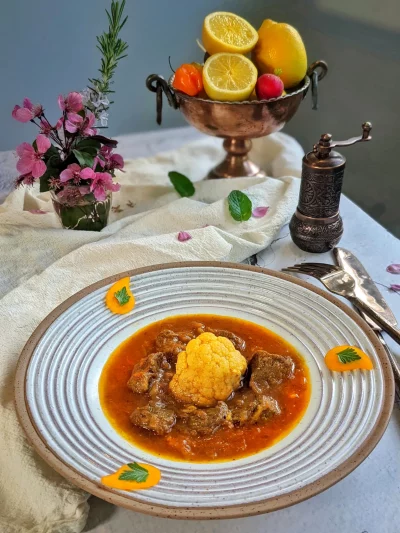 Khoresh Gol Kalam – Beef and Cauliflower Stew