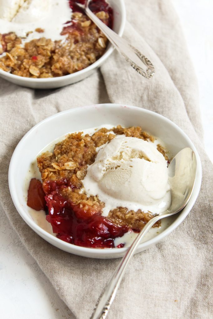 Peach Blackberry Crisp by The Sweet Occasion - FoodSocial