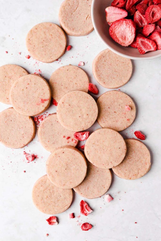 Strawberry Shortbread Cookies by The Sweet Occasion - FoodSocial