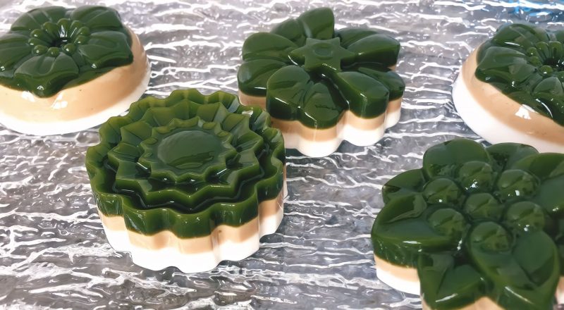 Triple Layered Keto Agar Jelly Bites With Homemade Pandan Extract by Keto Asian Flavours - FoodSocia