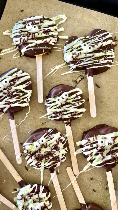 Spooky Caramel Apple Pops