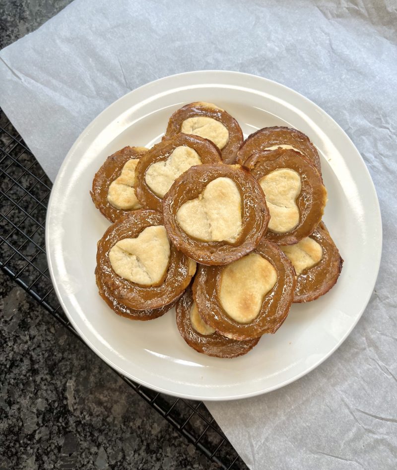 Mini Pumpkin Pies by The Sweetheart District - FoodSocial