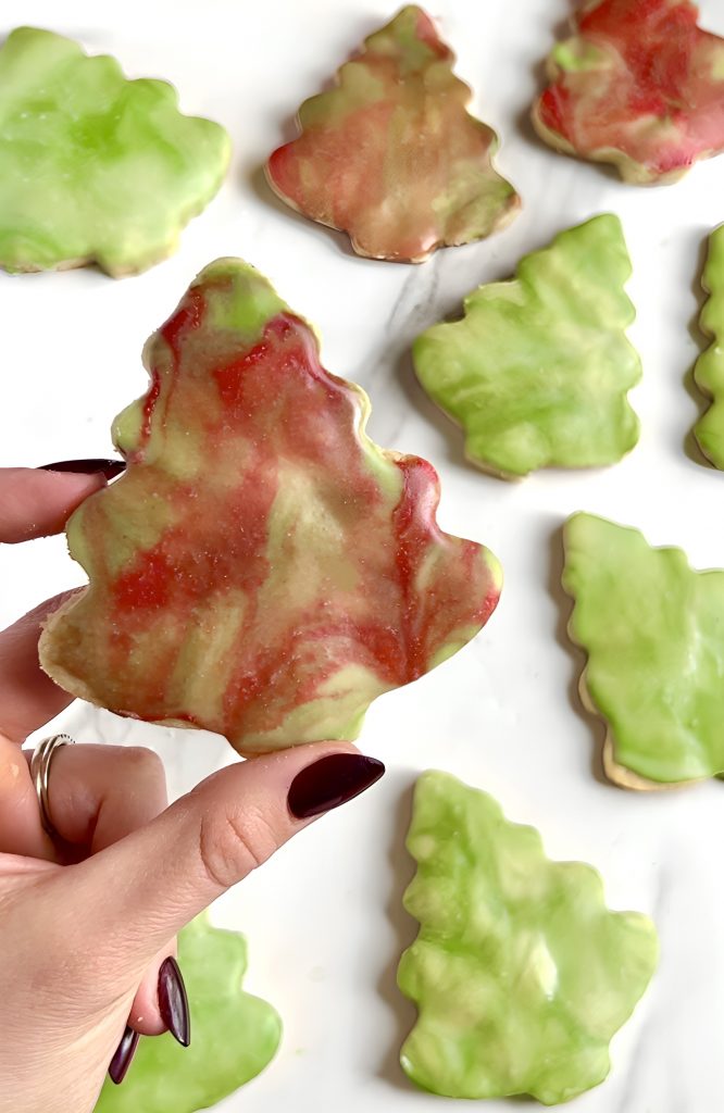 Marbled Christmas Sugar Cookies (gluten free, low sugar) by colleenshealthylife - FoodSocial