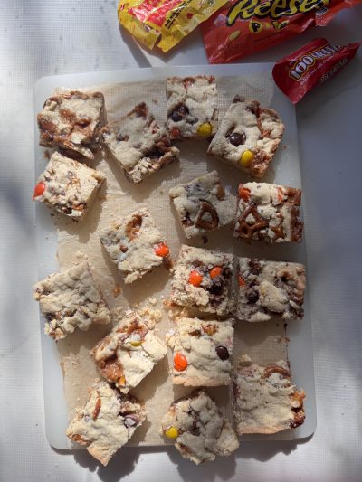 Leftover Halloween Candy Cookie Bars