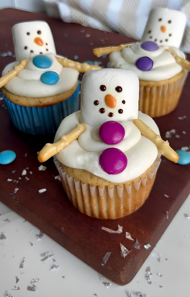 Snowman Gluten Free Vanilla Cupcakes by colleenshealthylife - FoodSocial