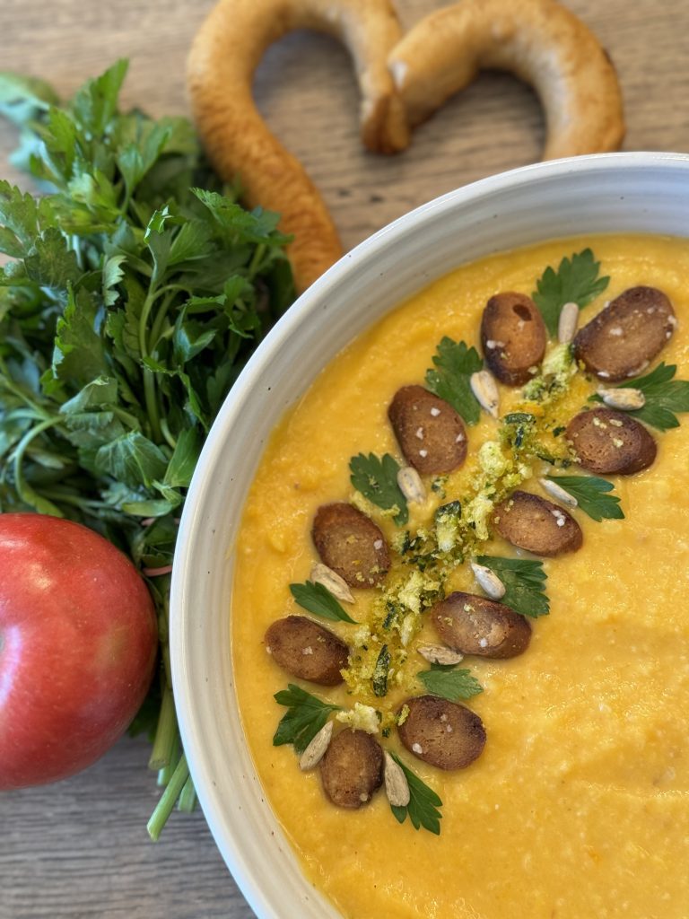 Butternut Squash & Apple Sheet Pan Soup (GF/DF) by _trust_your_gut - FoodSocial