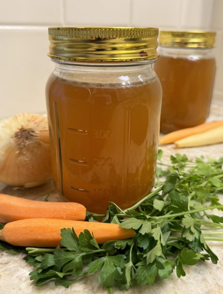 Easy Slow Cooker Bone Broth (GF/DF) by _trust_your_gut - FoodSocial
