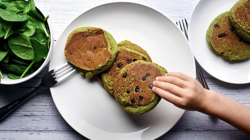 Spinach Chocolate Chip Pancakes by joyfuleatsnbeats - FoodSocial