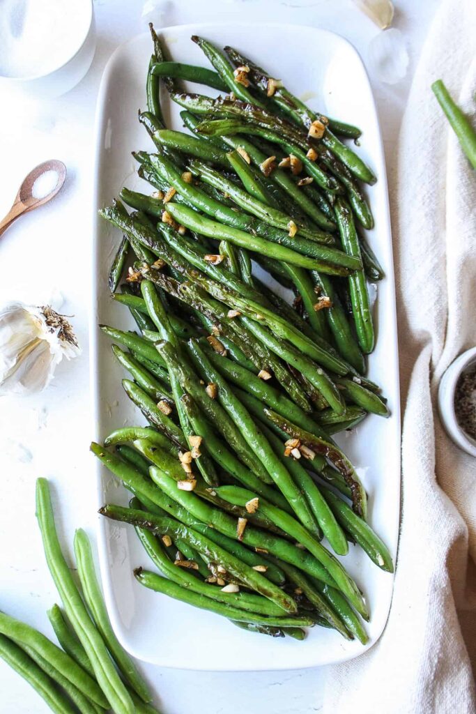 Garlicky Sautéed Green Beans by Morgan Peaceman - FoodSocial