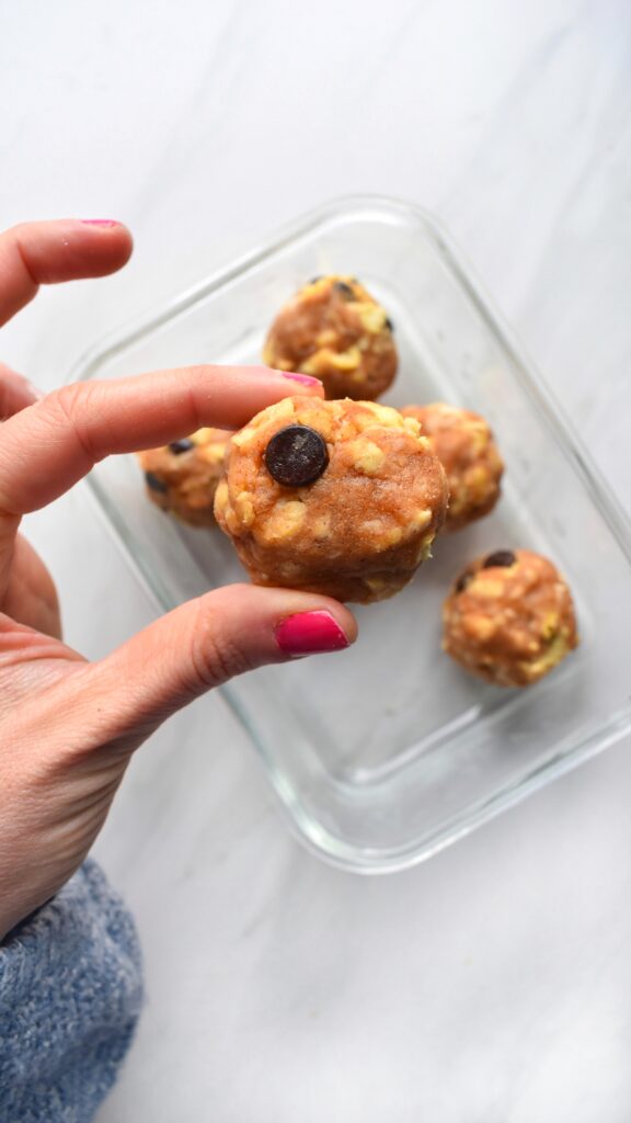 Chickpea Protein Bites by joyfuleatsnbeats - FoodSocial