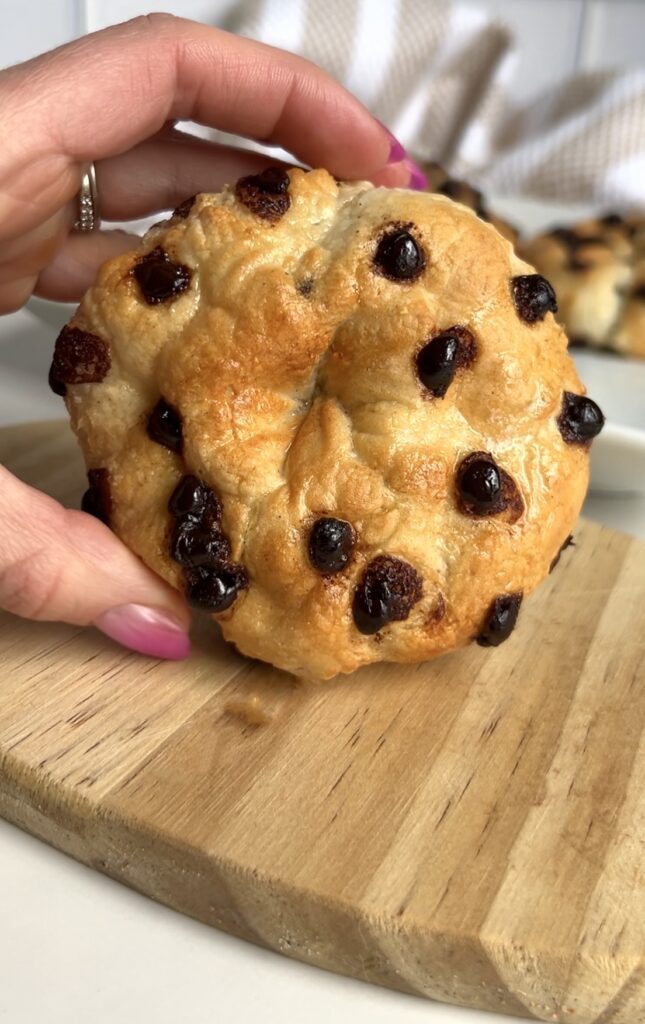 3 Ingredient Chocolate Chip Bagels! (Gluten free) by colleenshealthylife - FoodSocial