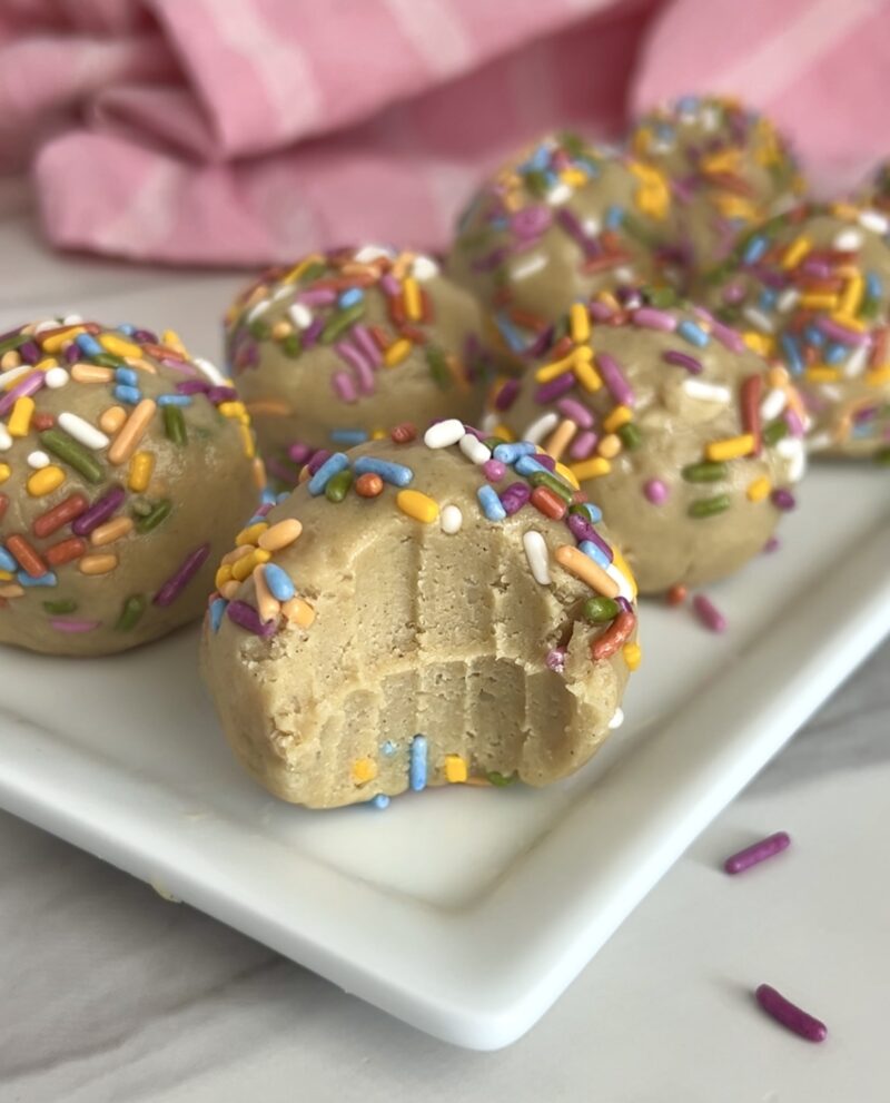 Cake Batter Protein Balls (toddler approved!) by colleenshealthylife - FoodSocial
