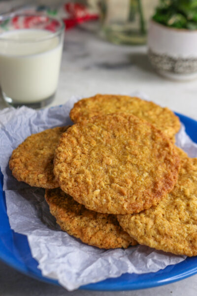 Crispy and Chewy Coconut Flour Oatmeal Cookies