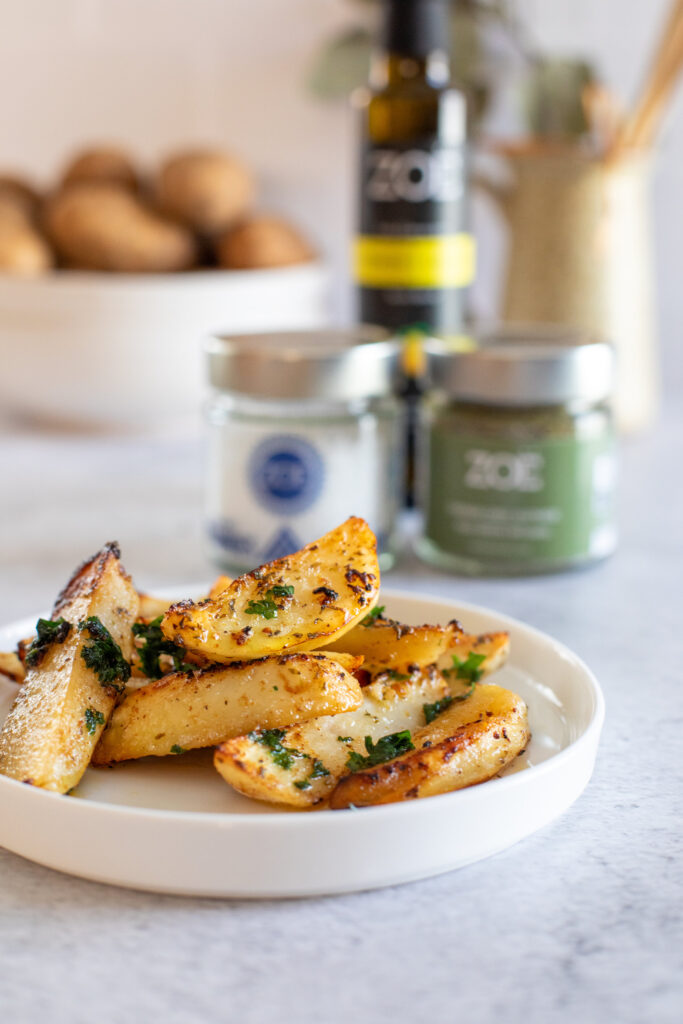 Easy Lemon Greek Potatoes by The Taste of Montreal - FoodSocial
