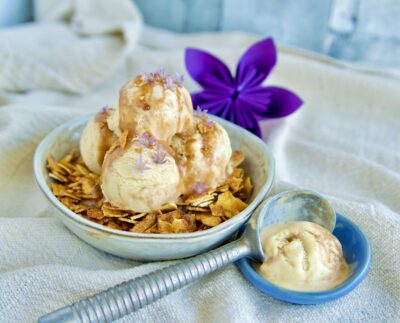 swirling cinnamon ice cream