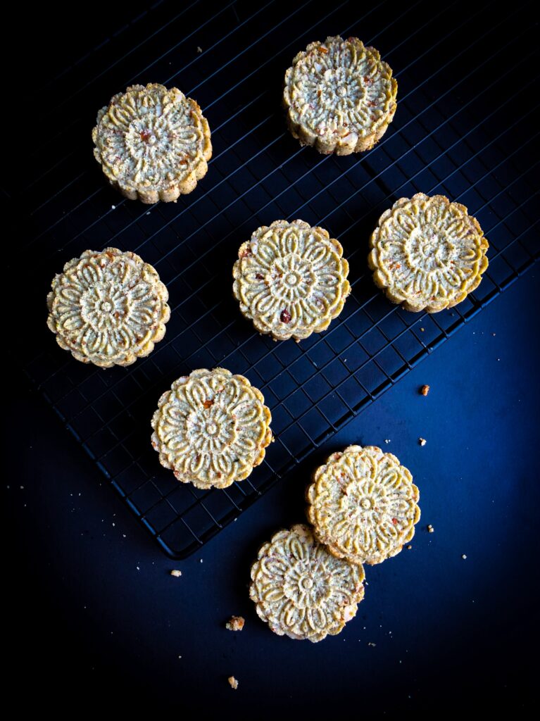 Healthy Keto Chinese Macau Style “Mung Bean” Almond Cookies by Keto Asian Flavours - FoodSocial