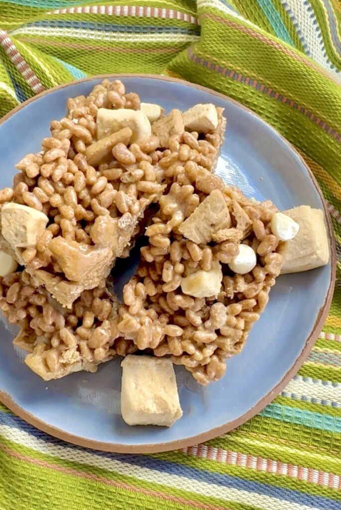 Chocolate S’More Krispies by Back Porch Paleo - FoodSocial