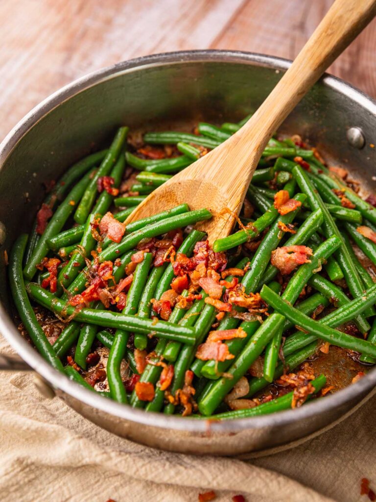 Green Beans with Bacon &amp; Shallots by scarlatifamilykitchen - FoodSocial