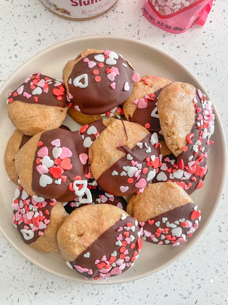 Sweet Peanut Butter No Bake Cookies by Marissaswholelife - FoodSocial