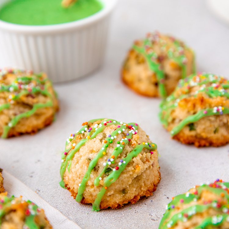 Lemon Pistachio Macaroons by Color Kitchen Foods - FoodSocial