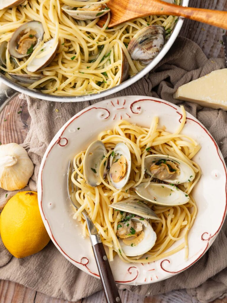 Pasta alle Vongole by scarlatifamilykitchen - FoodSocial