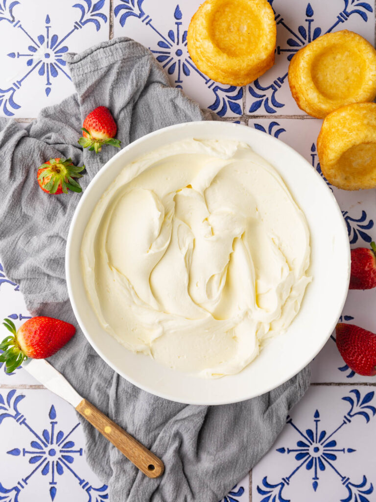 Whipped Mascarpone Frosting by scarlatifamilykitchen - FoodSocial