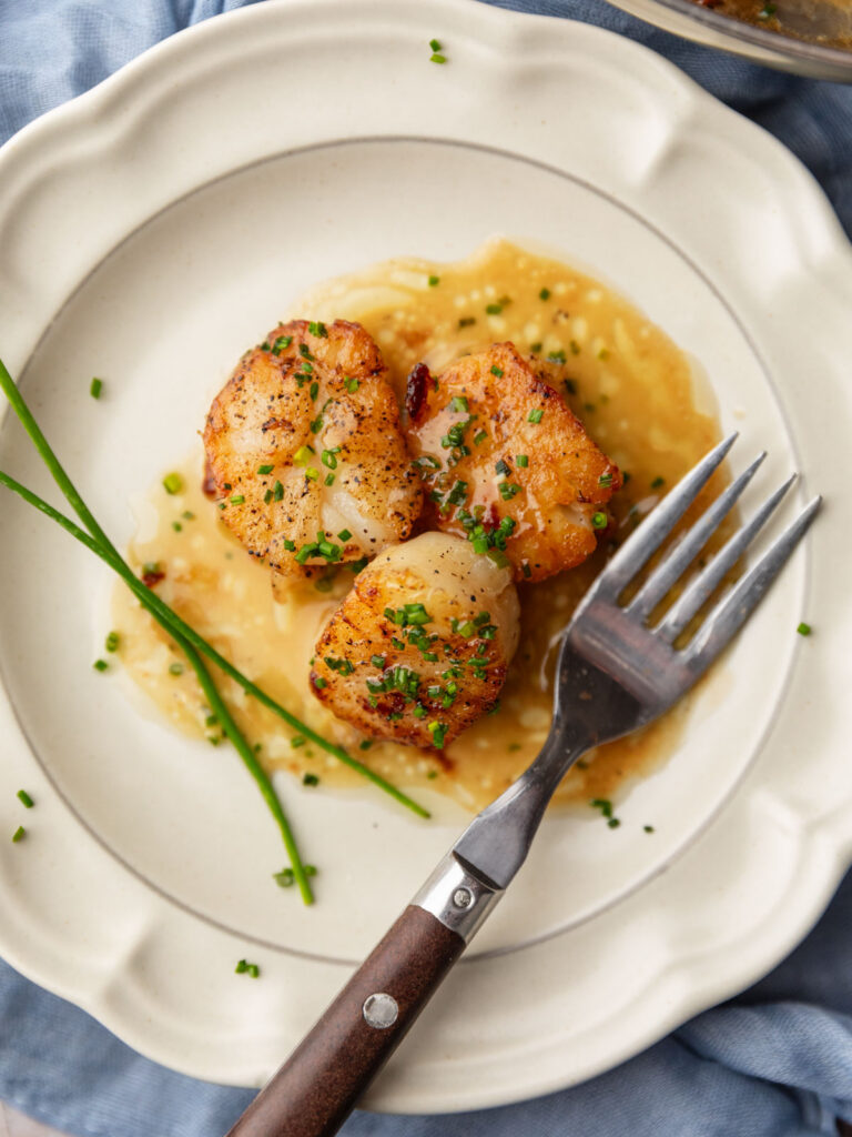 Pan Seared Scallops with Butter Sauce by scarlatifamilykitchen - FoodSocial