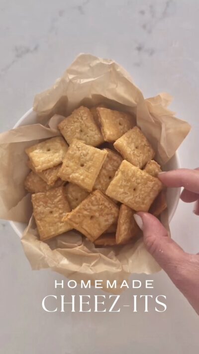 Homemade Cheez-Its