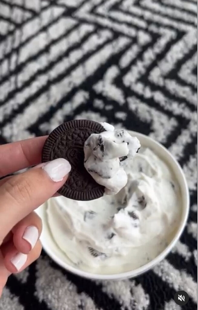 Protein Oreo Fluff by Mya Van Beek - FoodSocial