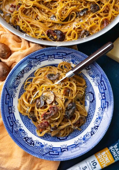 Creamy One Pot Mushroom and Tomato Pasta