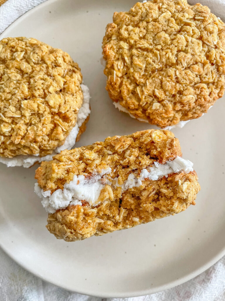 Pumpkin Spice Oatmeal Cream Pies by Marissaswholelife - FoodSocial