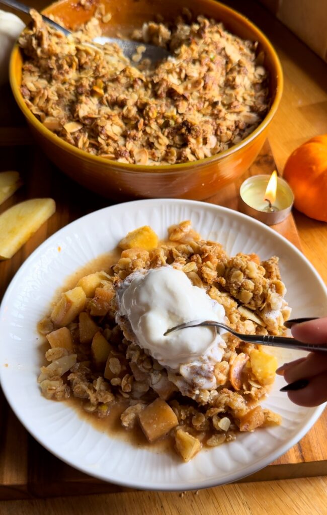 Quince &amp; Apple crumble by theyogaplantkitchen - FoodSocial
