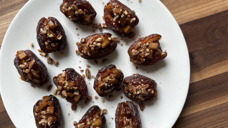 Apple Pie Stuffed Dates by Simplyhealthymama - FoodSocial