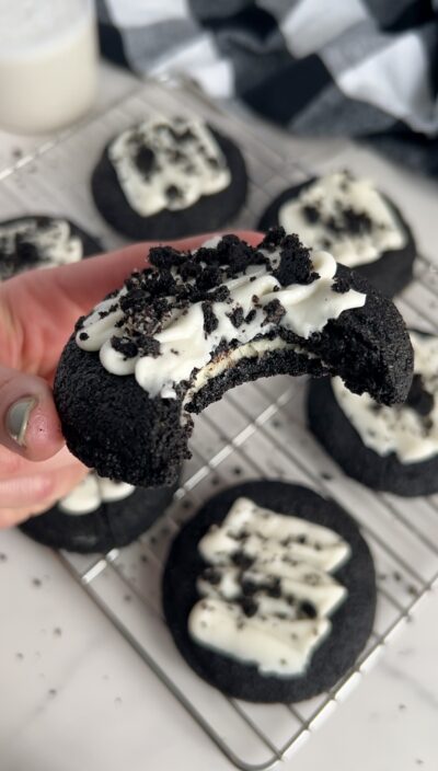 Cookies & Cream Cookies