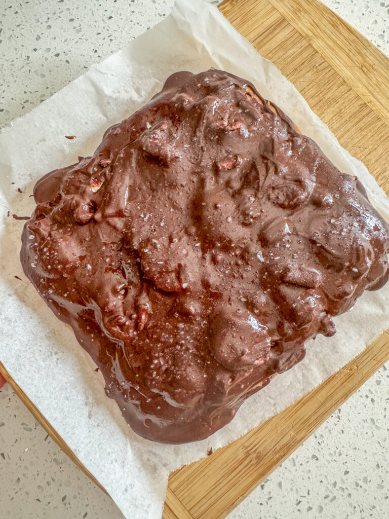 No Bake Candy Bar by Marissaswholelife - FoodSocial